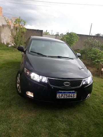 Kia Cerato 1.6 Manual 2012 Excelente estado de conservação - Foto 4