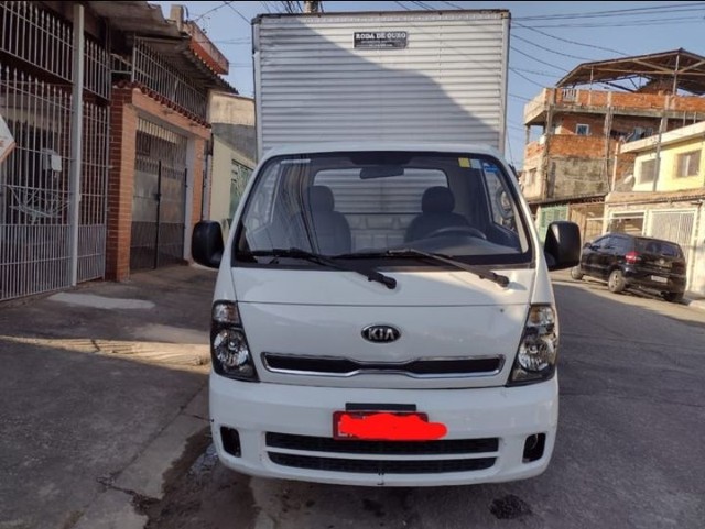 KIA BONGO 2014