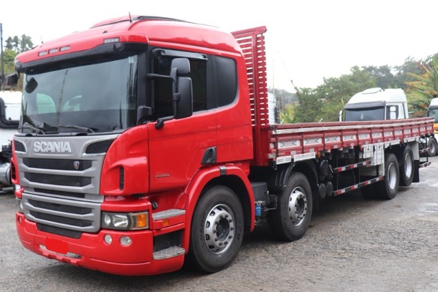SCANIA P310 8X2 ANO 2014 MÉDIA MONTA
