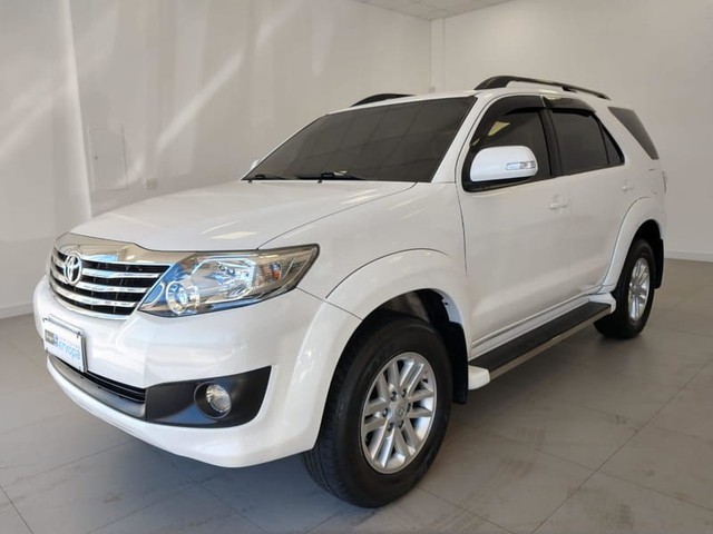 TOYOTA HILUX SW4 4X2 SR 2.7 16V