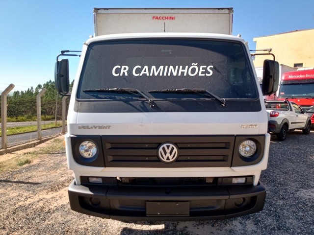 VW 8160 NO BAÚ