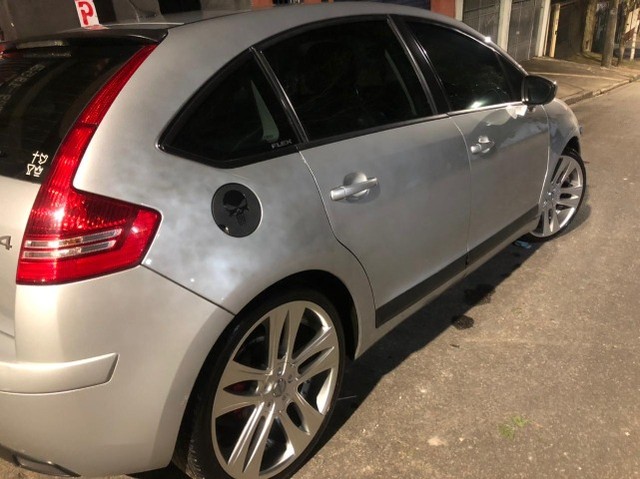 CITROEN C4 HATCH PRATA/ 1.6 GLX MANUAL / ARO20 / MULTIMIDIA 8 POLEGADAS.