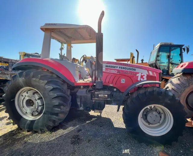 Trator Massey Ferguson 7180 ano 2014, em São Paulo