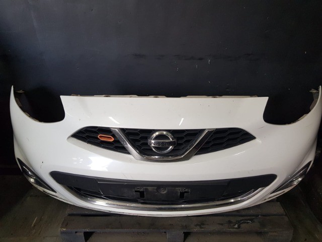 Para choque Completo Nissan.