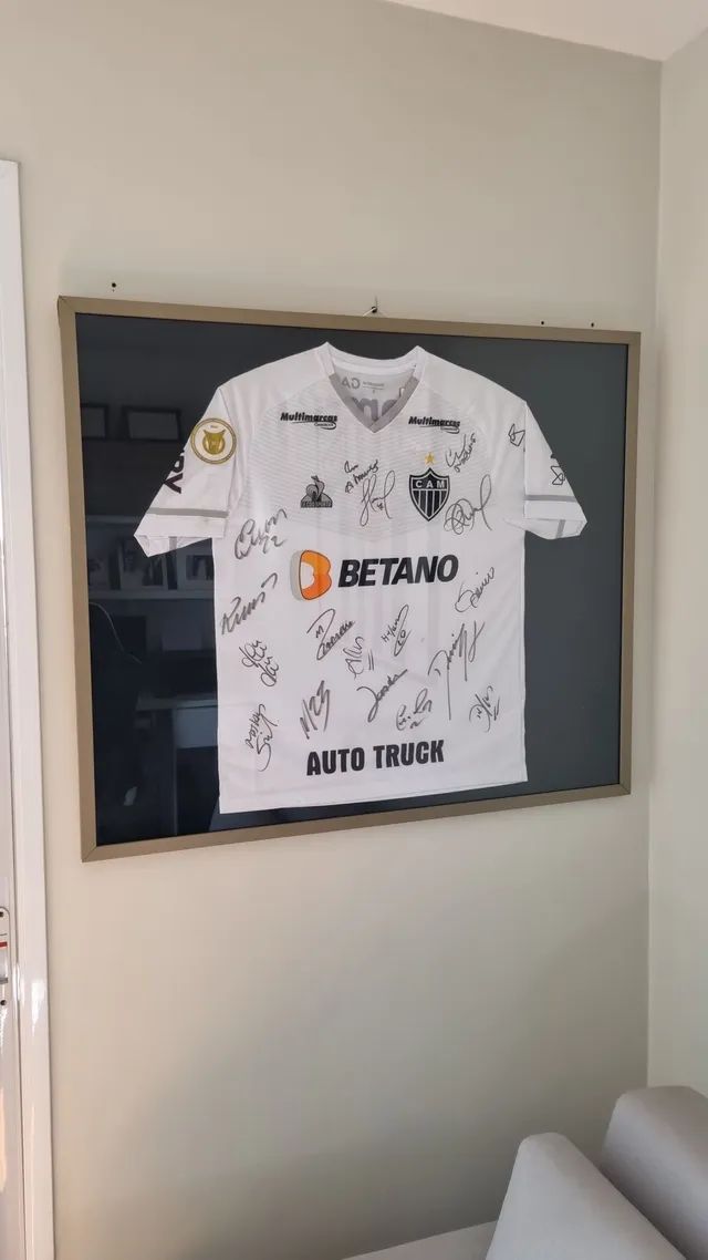 CAMISA DO GALO AUTOGRAFADA: Camisa Autografada do Galo!