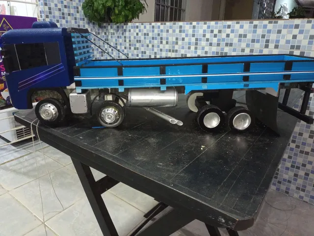 Caminhão Trans Tora Truck Cargas de Brinquedo - Caminhao Carrega