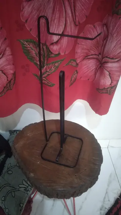 Porta Toalha de Banheiro em Metal