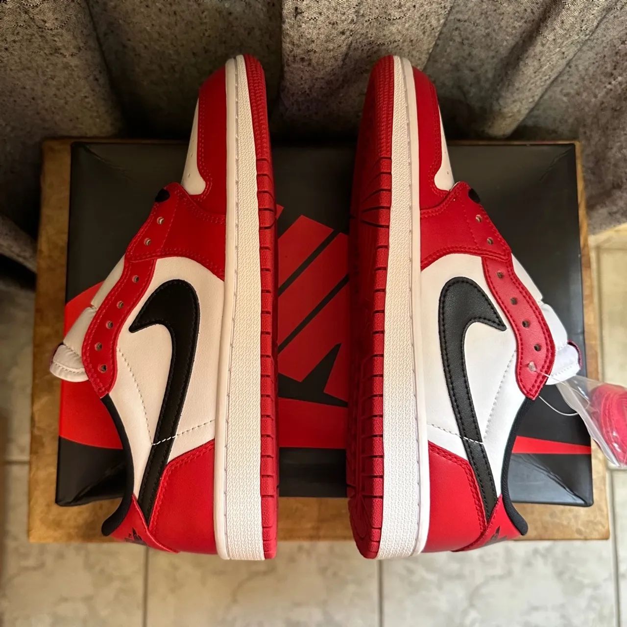 Air Jordan 1 Low Retro Chicago - Tamanho 38 - Foto 3