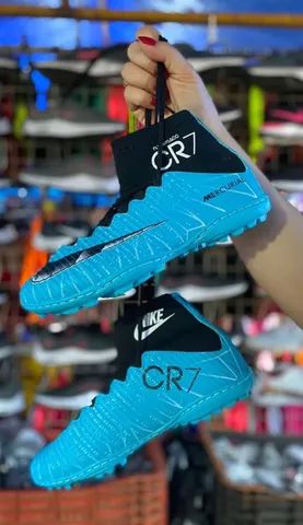 Chuteira Nike Botinha