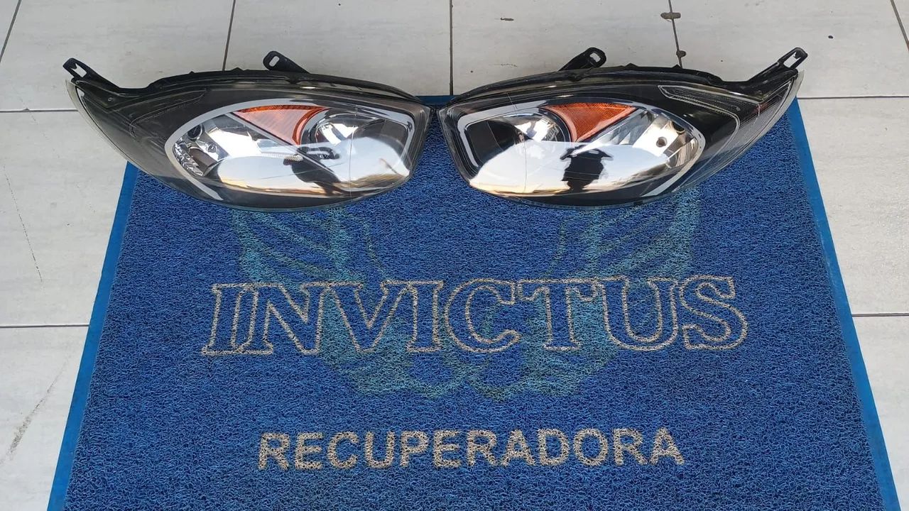 Par de farol Fiesta Rocam 10/14 (recuperado)<br> - Foto 2