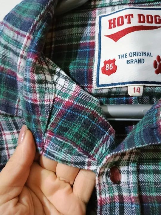 Camisa de botão flanelada original Hot dog tamanho 14  - Foto 2