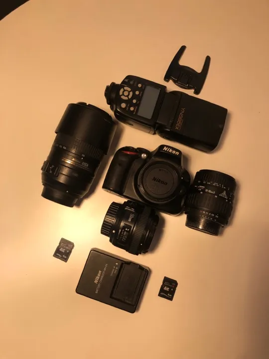 Nikon D5100 + Kit de Lentes