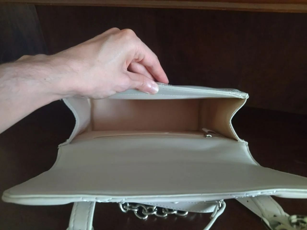 Bolsa semelhante à couro - Foto 4