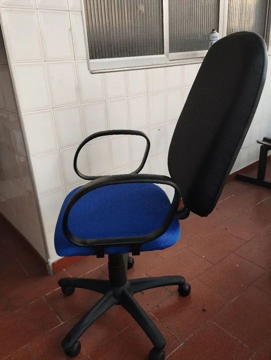 Cadeira de Escritório Azul e Preto - Foto 2