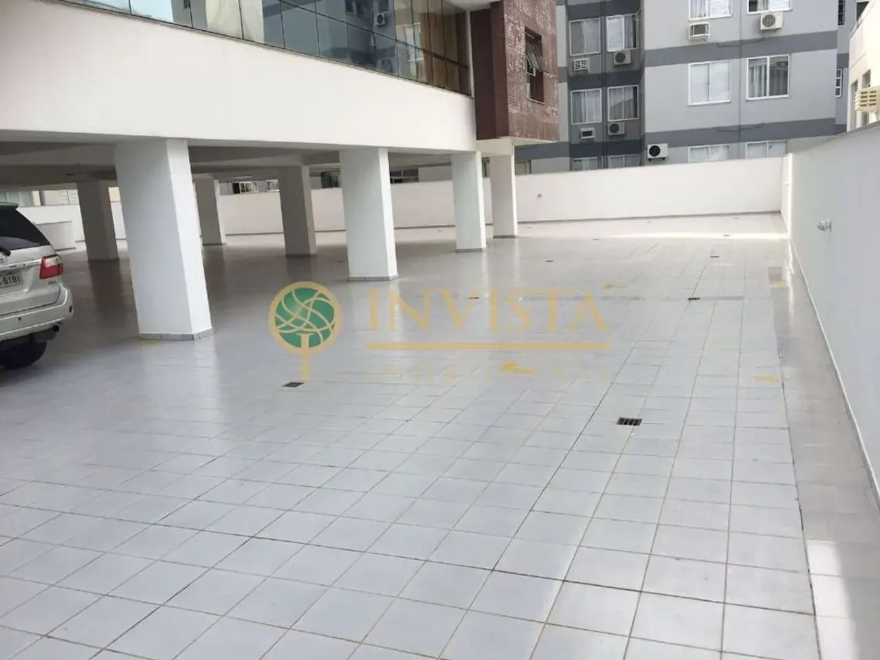 Andar Pilotis, 27 vagas de garagem - À venda em Florianópolis! - Foto 4