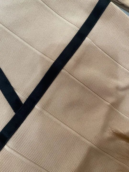 Conjunto cropped e saia bandage nude - Foto 2