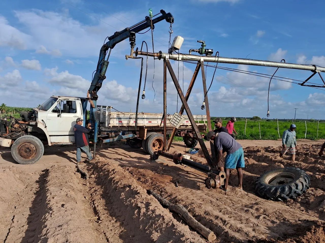 Caminhão Ford f12000 - Foto 4