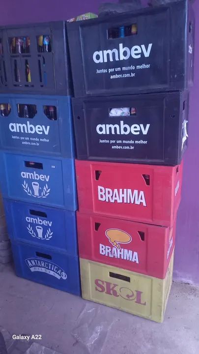 Lote de caixas de cerveja 600ml total 9 cx