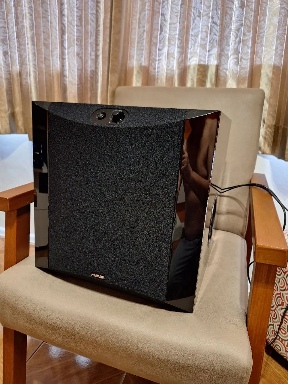 Subwoofer yamaha.