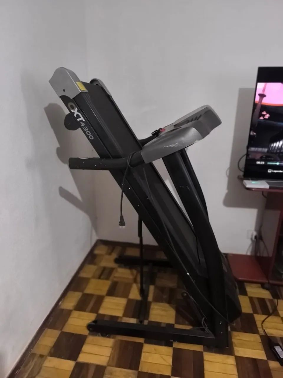 Esteira Elétrica Oxer OXT4300 - 16 Km - Profissional - C/ Inclinação Elétrica - Foto 2