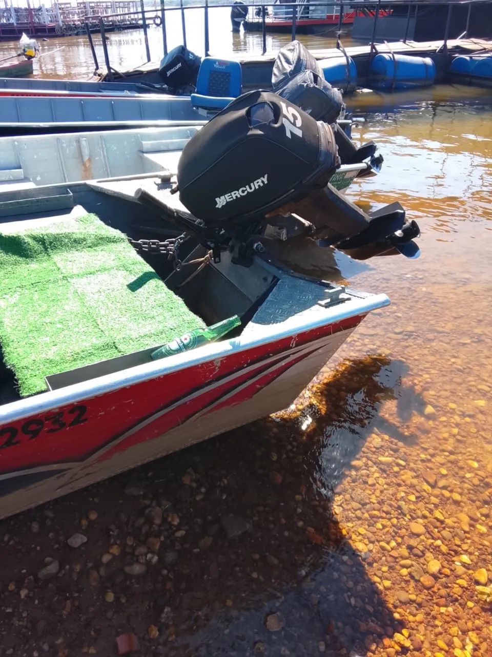? Barco 6m com motor Mercury 15hp + carretinha - Pronto para usar! - Foto 4