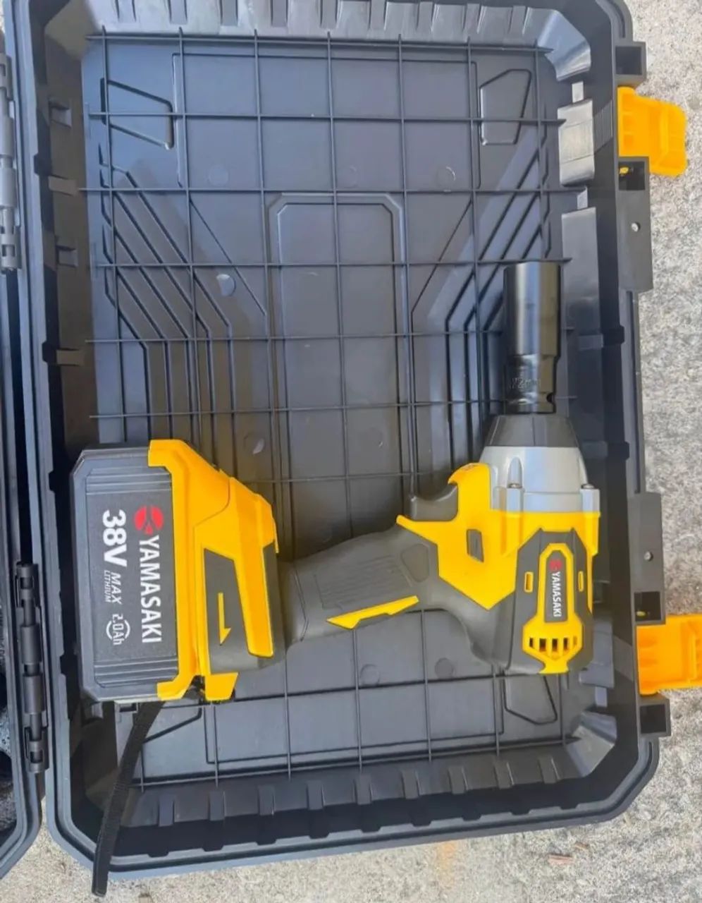 Kit 2 em 1 Chave de impacto + Parafusadeira  a bateria 38v  - Foto 3