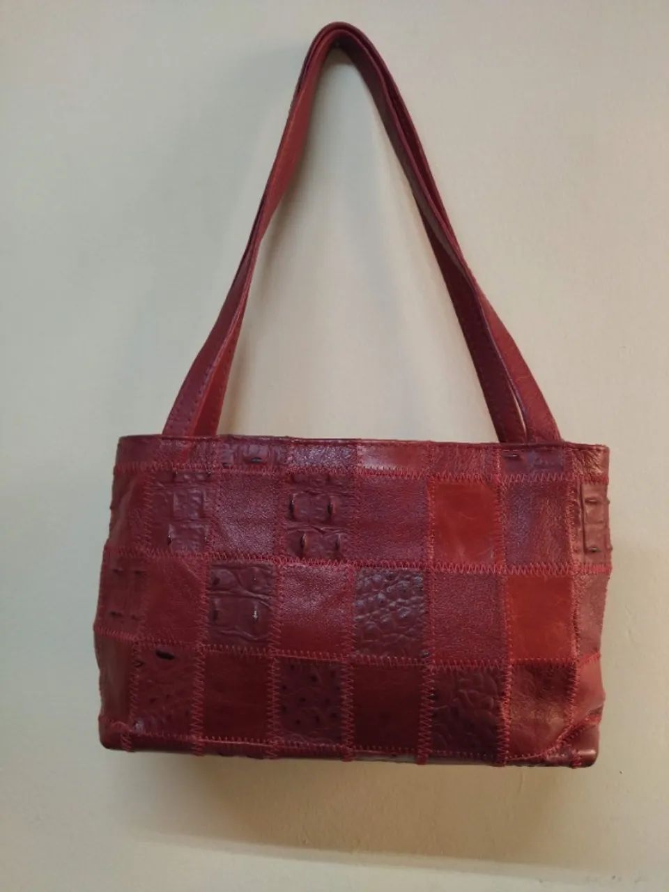 BOLSA DE COURO VERMELHA FEMININA