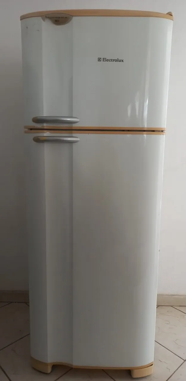 GELADEIRA ELETROLUX DC47- 462 LITROS - CICLO DE DEGELO