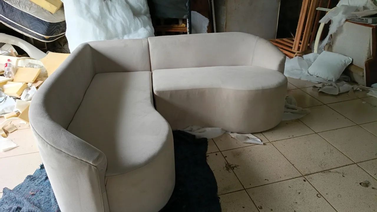 Sofá orgânico sobe medida feito pra se encaixar no seu ambiente todos os formatos e tamanh - Foto 3