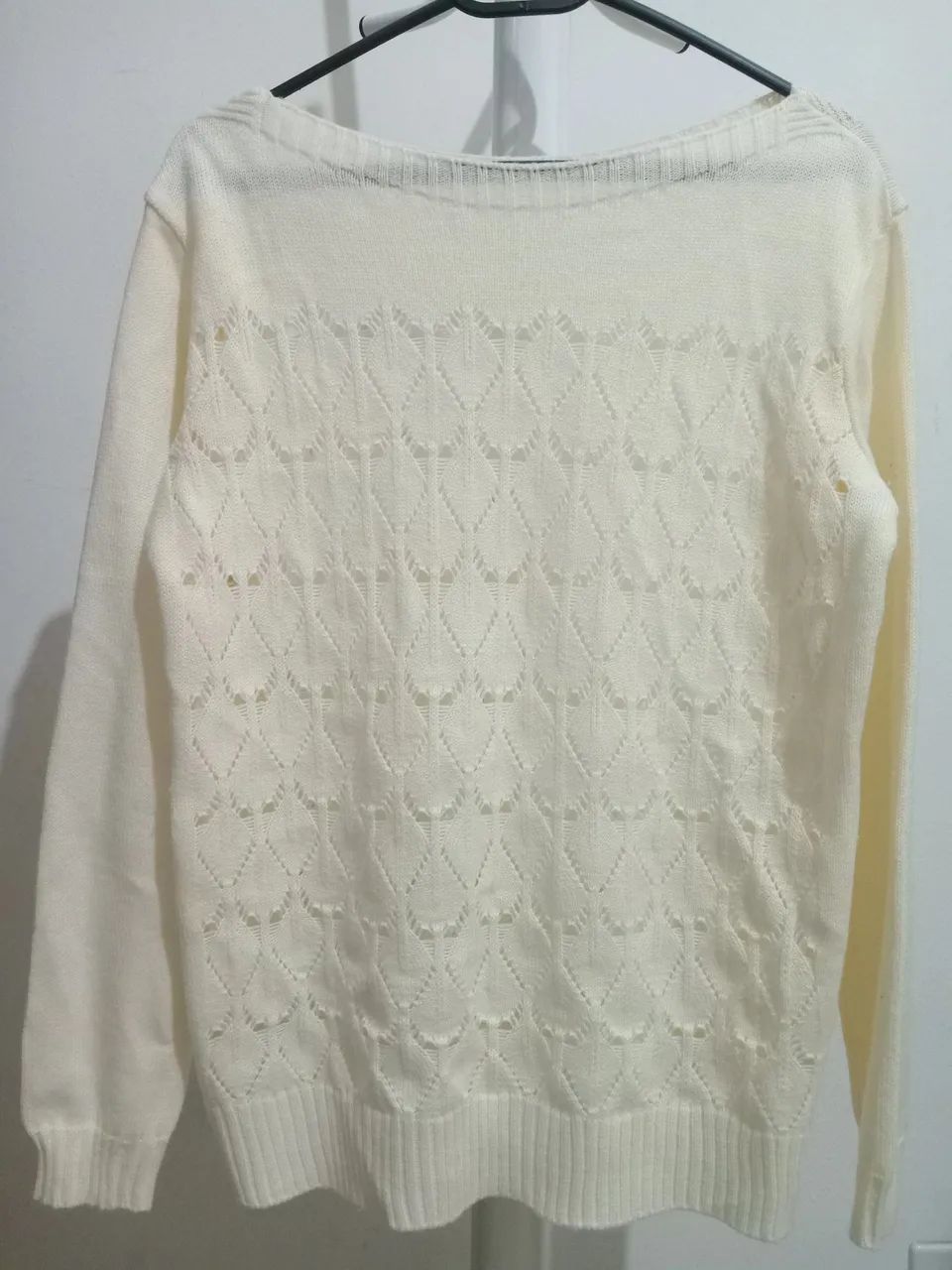 Blusa de Tricô Creme com Detalhe Vazado
