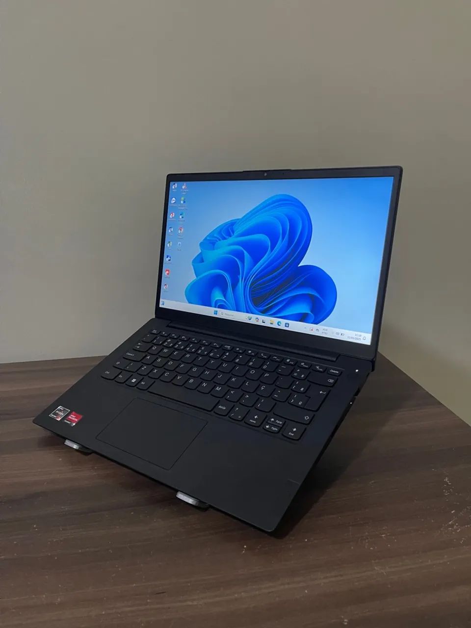 NOTEBOOK LENOVO RYZEN 3 5400, 8GB RAM, SSD 256GB (NOVO) - Foto 2