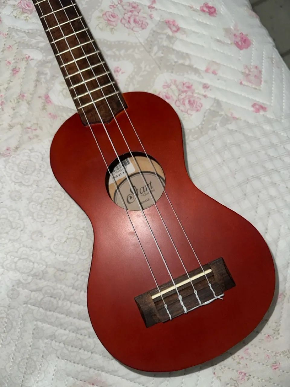 Ukulele Cort Vermelho + CASE - Foto 2