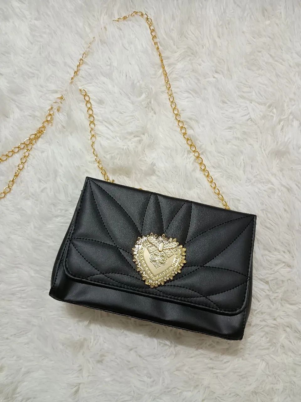 Bolsa Feminina DG Preta com Detalhe Dourado