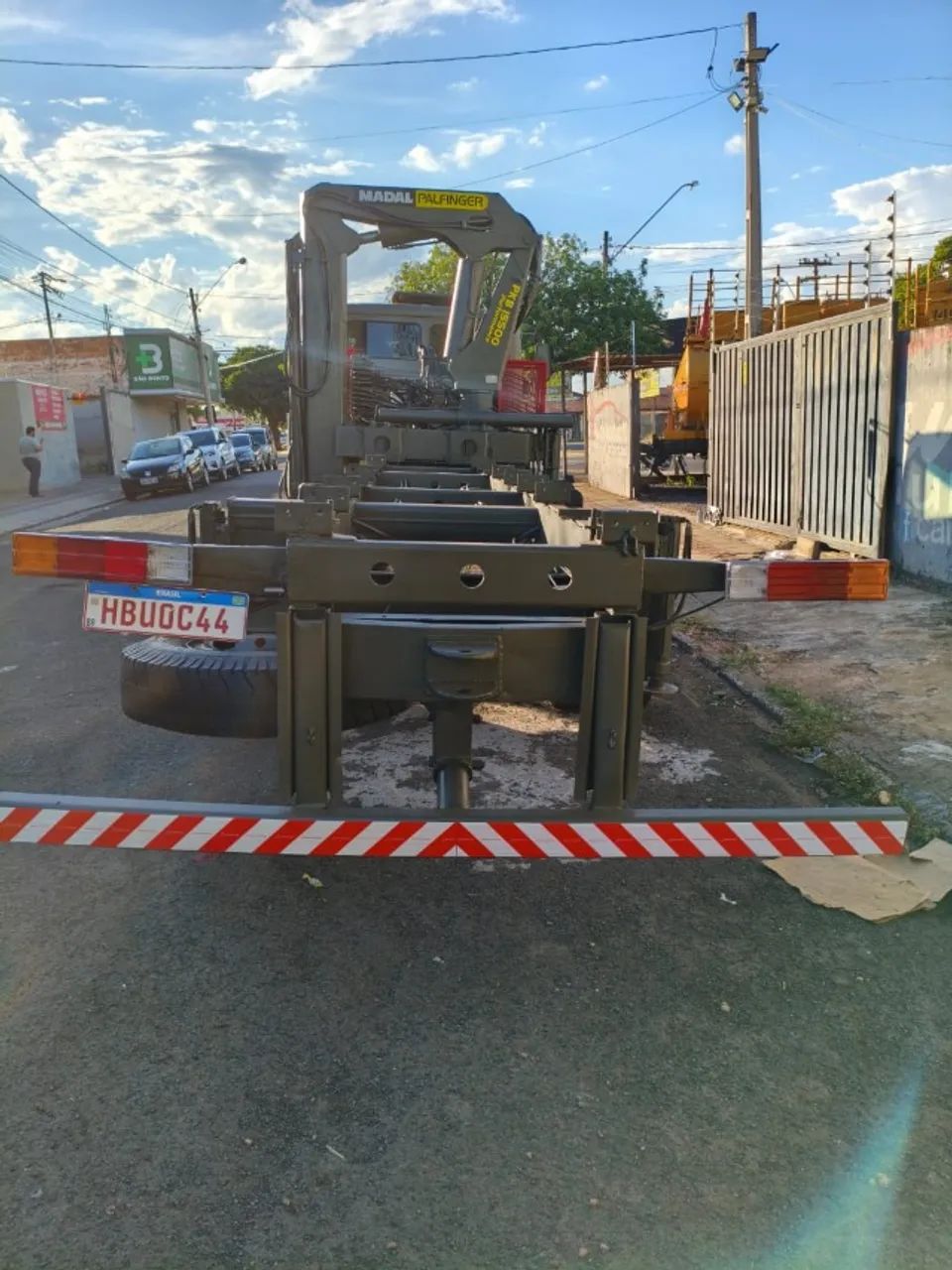 Caminhão Militar 1720 4X4 Munck Madal  - Foto 5