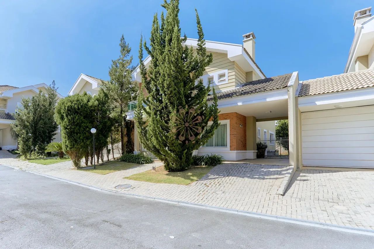 Linda casa 4 quartos sendo 2 suítes em condomínio Santa Felicidade! - Foto 3