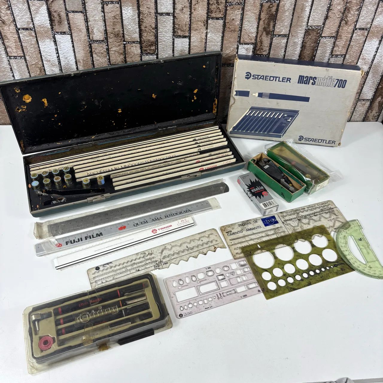 Antigo Kit para Desenho Técnico anos 80/90