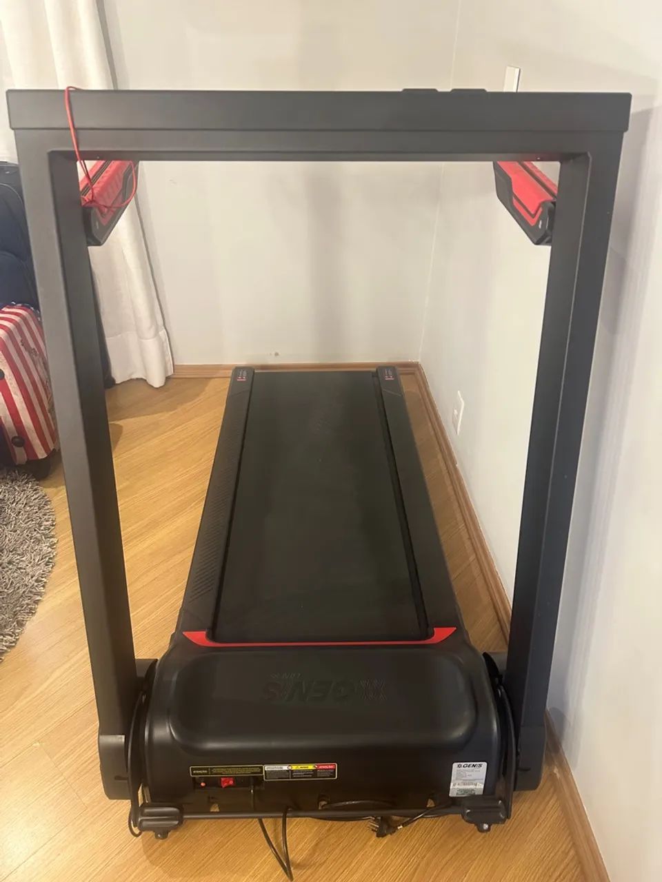 Vendo esteira Genis dobravel