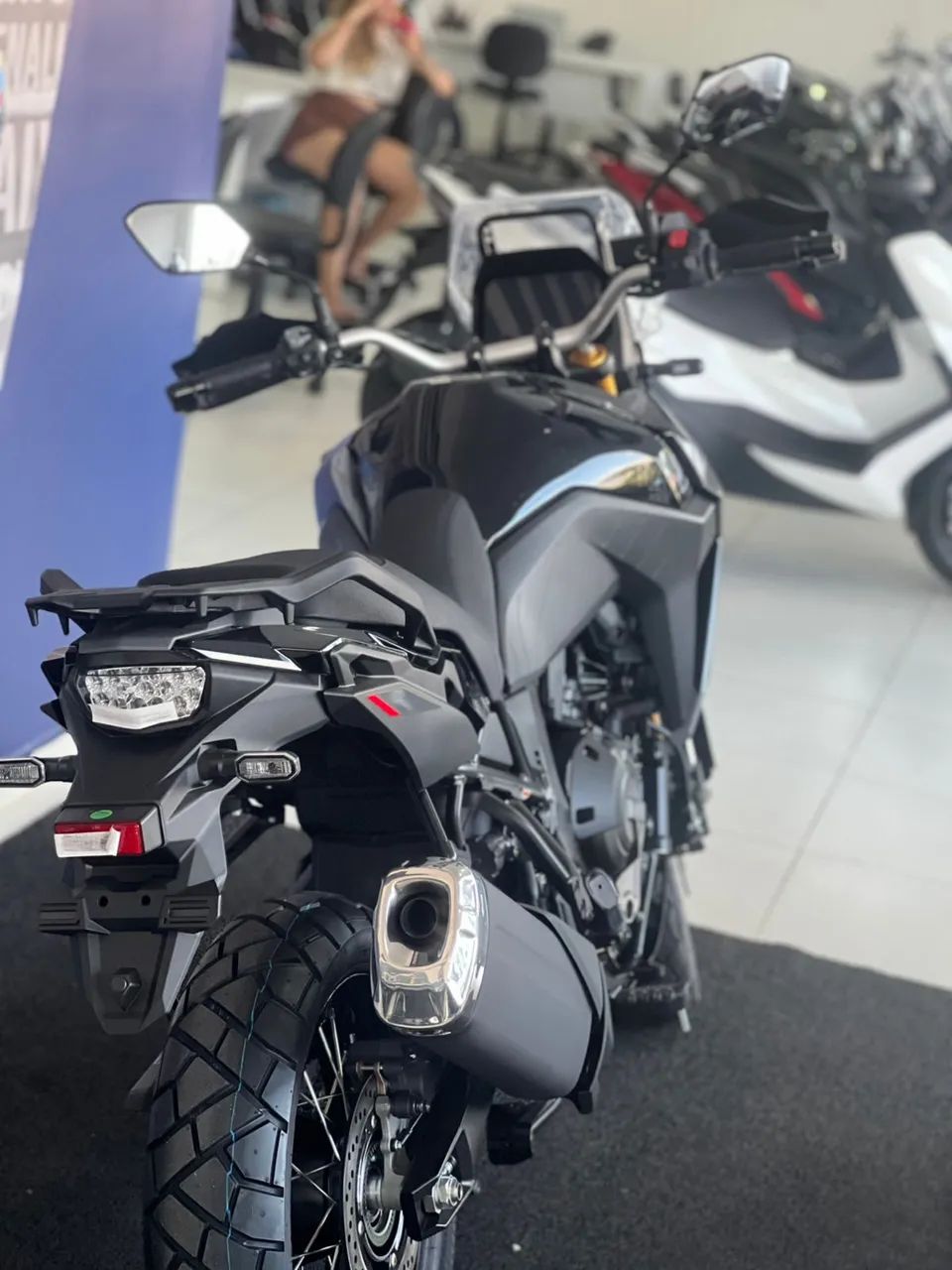 SUZUKI V STROM 800DE - Foto 2