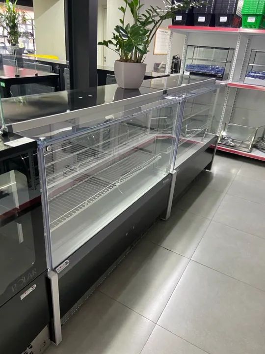 VITRINE REFRIGERADA CONFEITARIA AURORA GPFA-075R - GELOPAR  - Foto 5