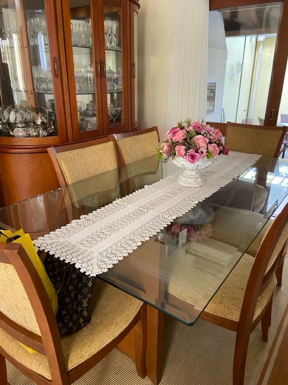 Mesa de jantar de 6 lugares com 6 cadeiras - Foto 4