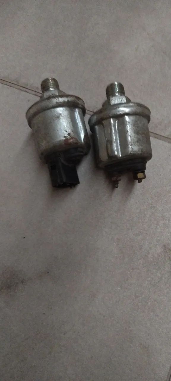 Vendo dois sensores dá escania 112 um do óleo outro dá pressão  - Foto 4