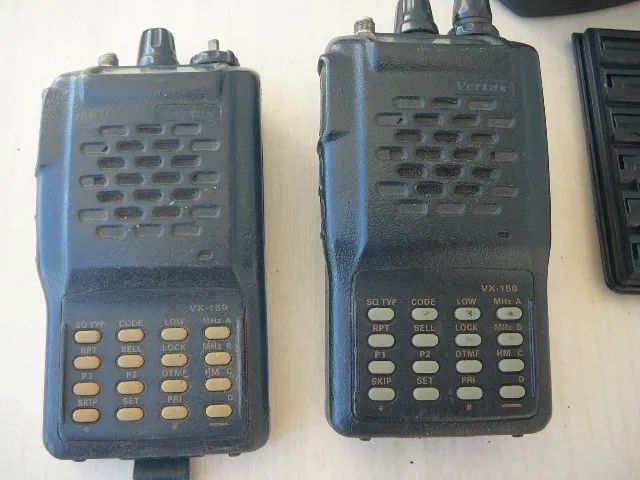 2 Rádios HT Vertex VX-150 (com defeito - leia) - Foto 5