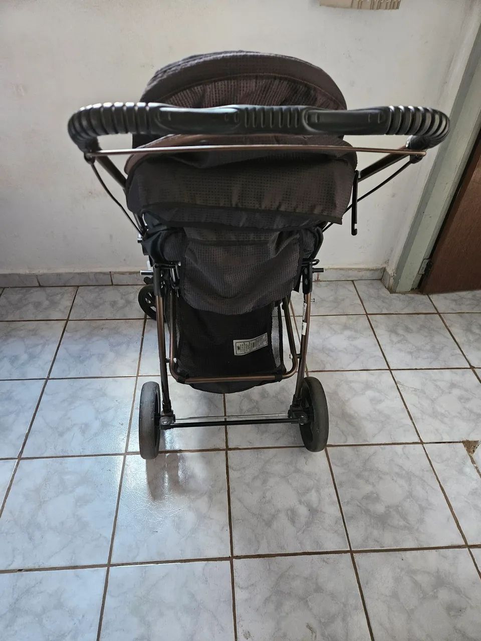 Carrinho de Bebê Usado - Foto 4