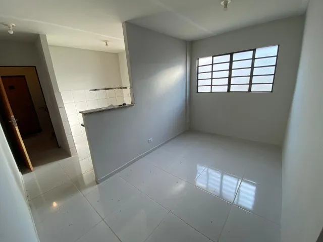 Alugo apartamento