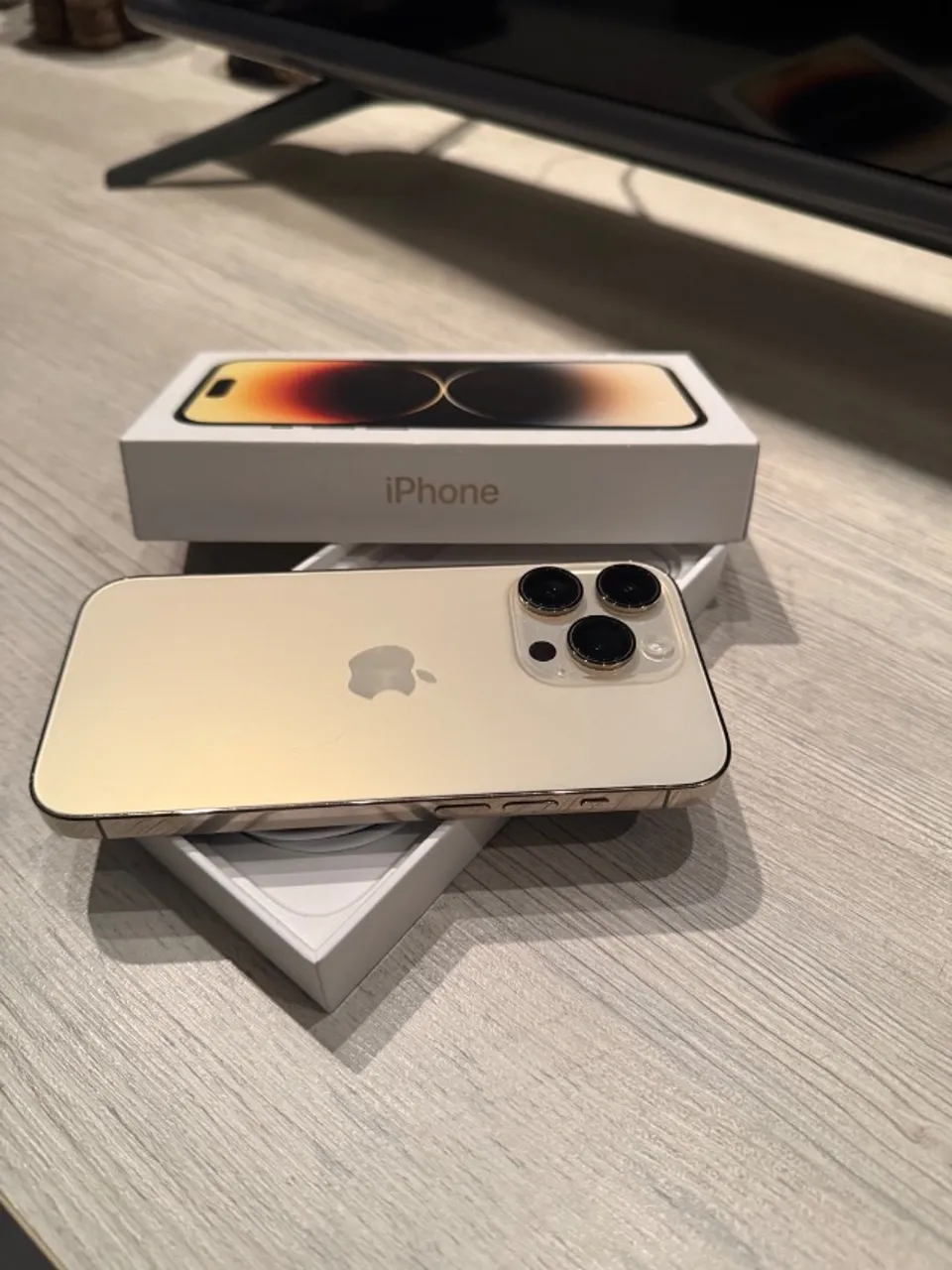 iPhone 14 Pro 256GB Dourado - Impecável!