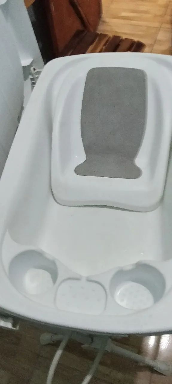 Banheira e trocador Galzerano 