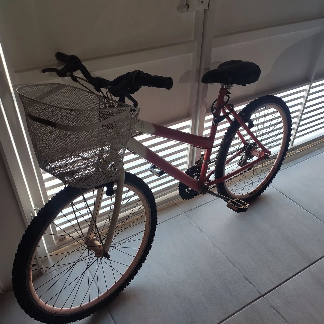 Bicicleta com cesta