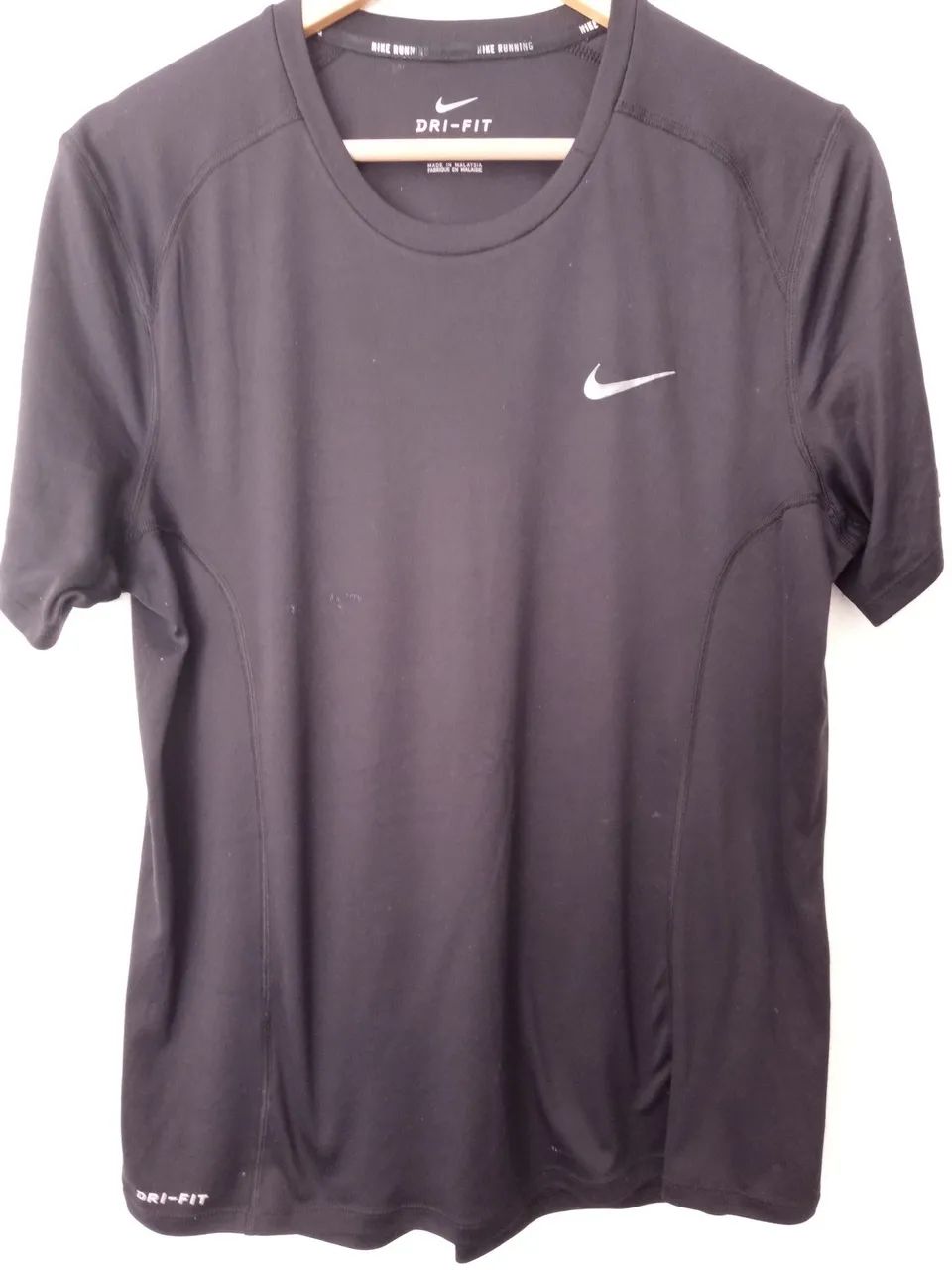 Camiseta Nike Dri-FIT Masculina - Conforto e Performance