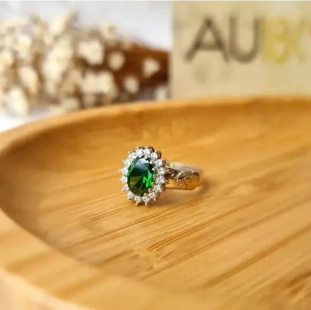 Anel de Formatura Afrodite Verde em Prata 950