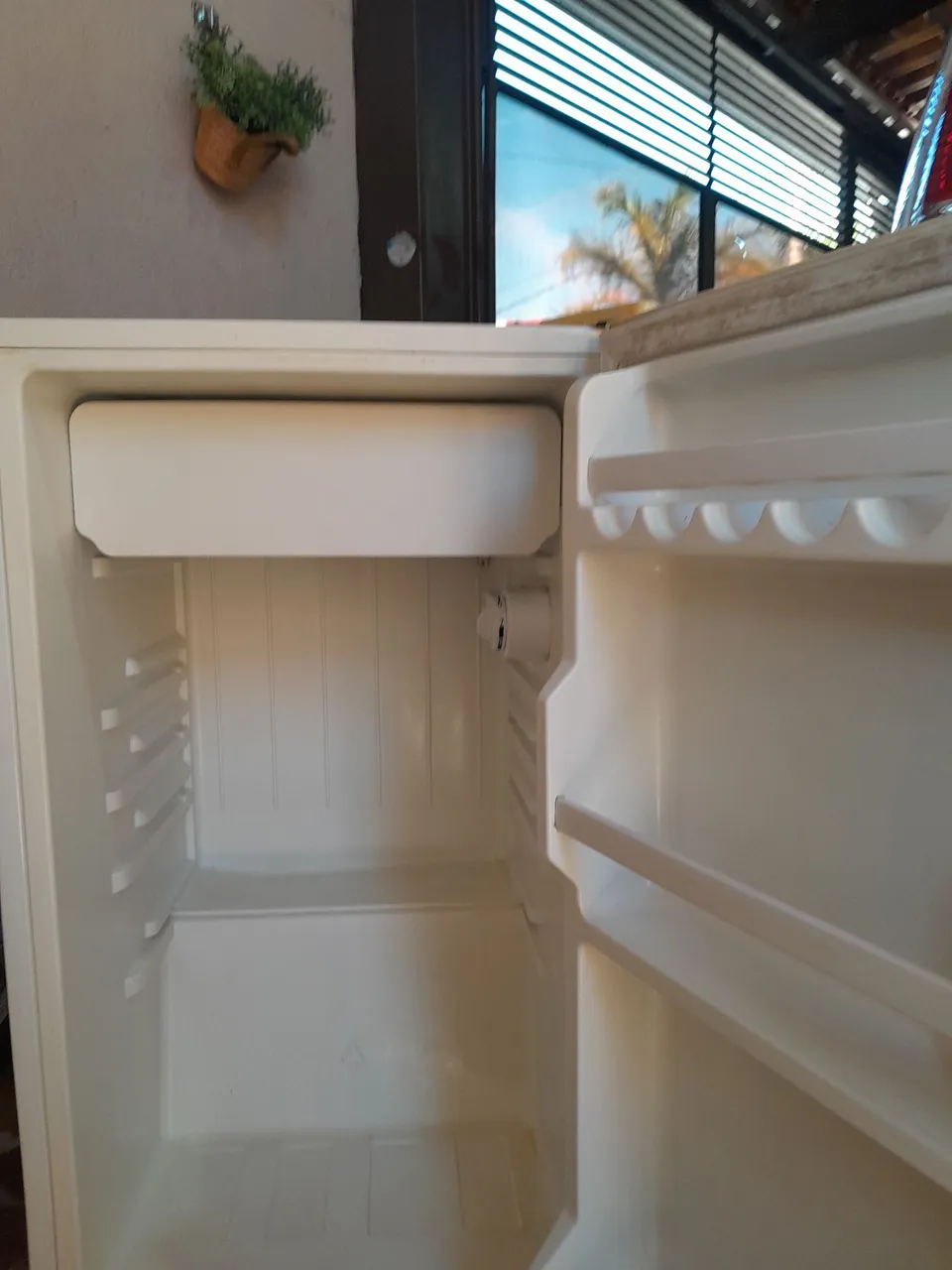 Frigobar 115L Philco